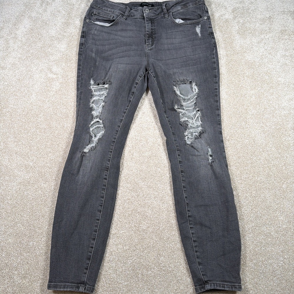 Judy Blue‎ Skinny Fit Gray Jeans Womens 16W (FITS 31 X 28) Stretch Distressed